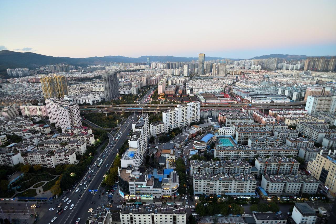 Kunming Hotel High Sky View Apartment Exterior photo